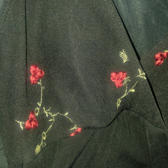 Halter Top - Picture 2 of 3